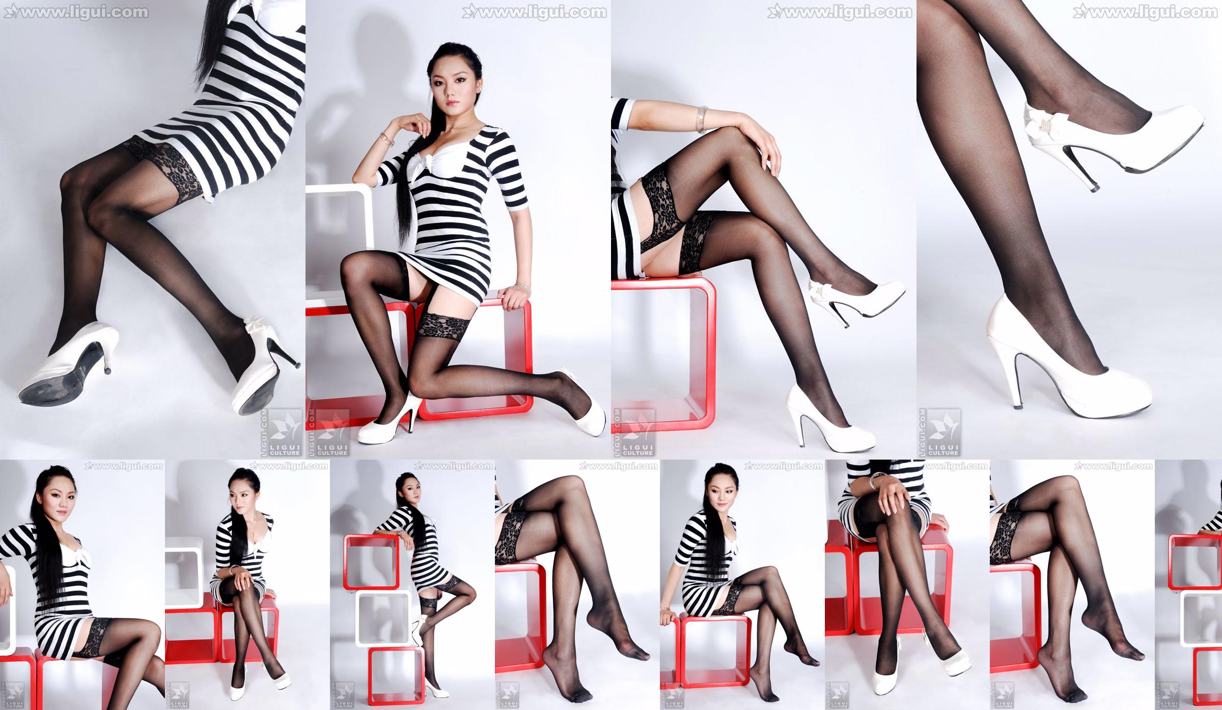 Modelo Yang Zi "El encanto de las medias en la sencilla decoración del hogar" [丽 柜 LiGui] Foto de hermosas piernas y pies de jade No.8a41be Página 1
